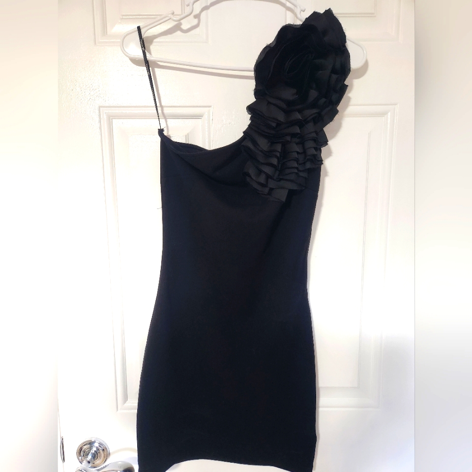 Elegant One Shoulder Dress